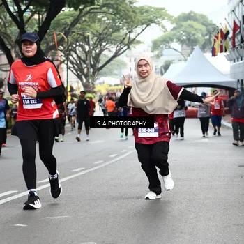 Runner Photo 8084691