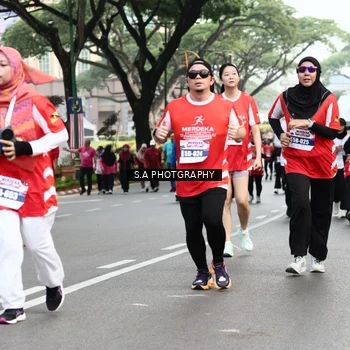 Runner Photo 8084735