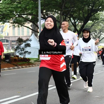 Runner Photo 8084745
