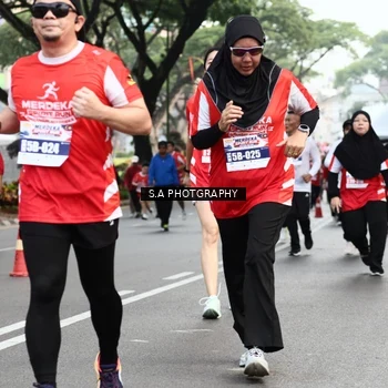Runner Photo 8084747