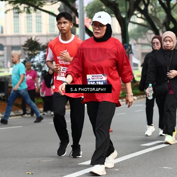 Runner Photo 8084791