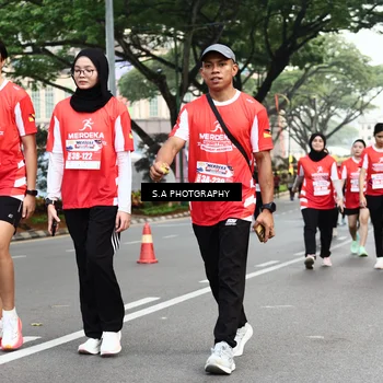 Runner Photo 8084800