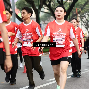 Runner Photo 8084815
