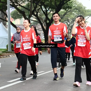 Runner Photo 8084828