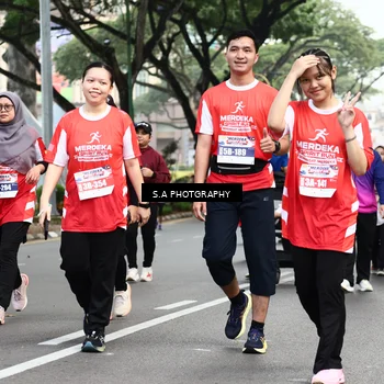 Runner Photo 8084835