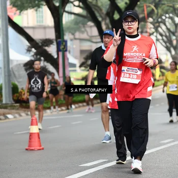 Runner Photo 8084916