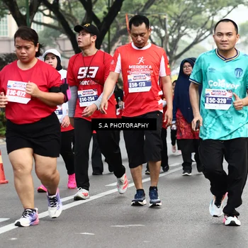 Runner Photo 8084992