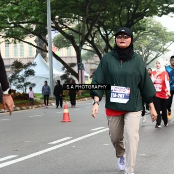 Runner Photo 8085023