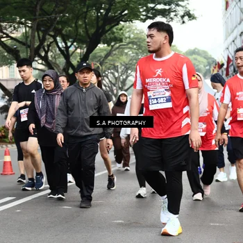 Runner Photo 8085153