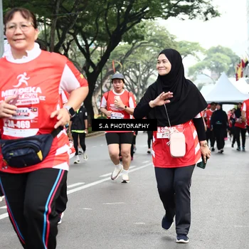 Runner Photo 8085333