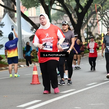 Runner Photo 8085364