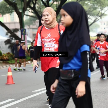 Runner Photo 8085434