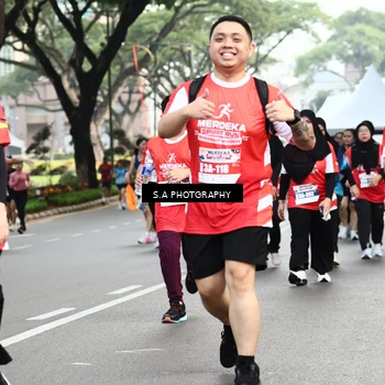 Runner Photo 8085439