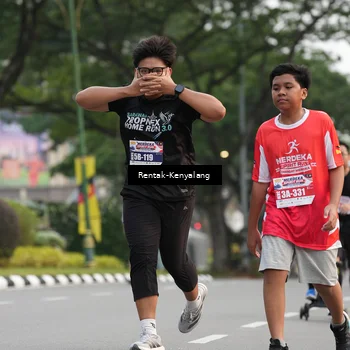 Runner Photo 8085599