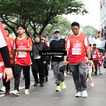 Runner Photo 8086135