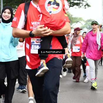 Runner Photo 8086159