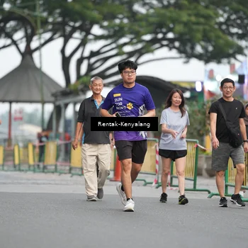 Runner Photo 8086384