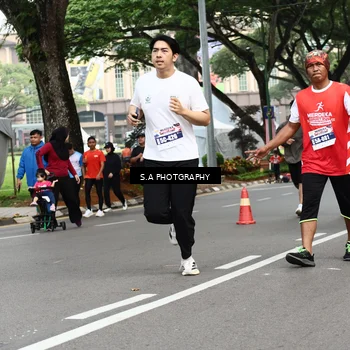 Runner Photo 8086852