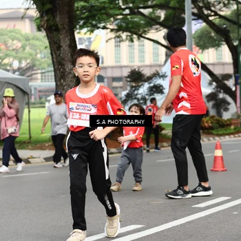 Runner Photo 8086875