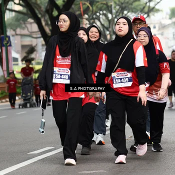 Runner Photo 8087001