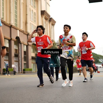 Runner Photo 8087075