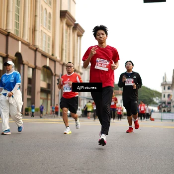 Runner Photo 8087105