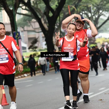 Runner Photo 8087109