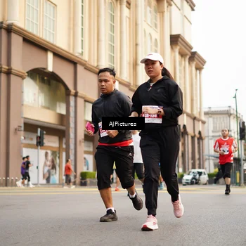 Runner Photo 8087120