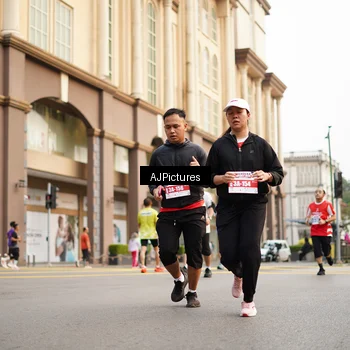 Runner Photo 8087124