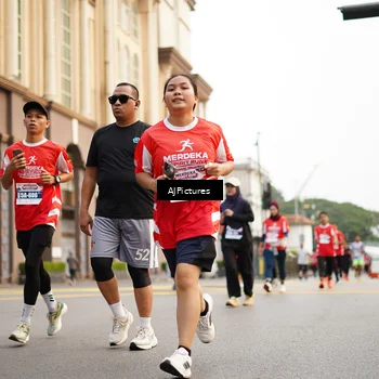 Runner Photo 8087132