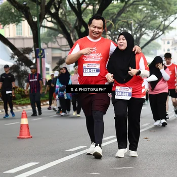 Runner Photo 8087133