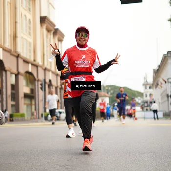 Runner Photo 8087134