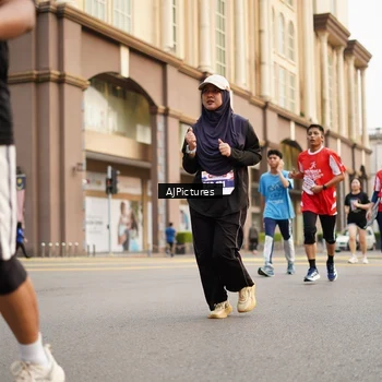Runner Photo 8087143