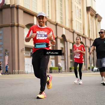 Runner Photo 8087145