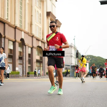Runner Photo 8087151