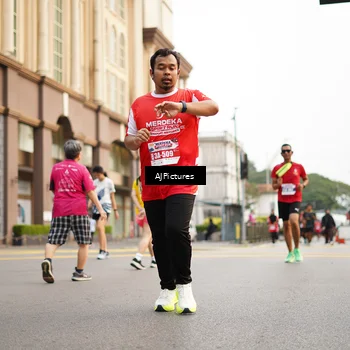 Runner Photo 8087153