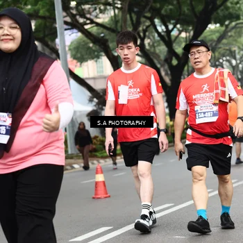 Runner Photo 8087160