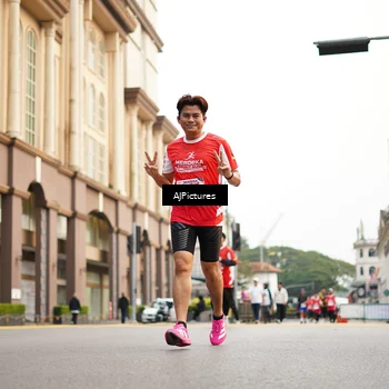 Runner Photo 8087189