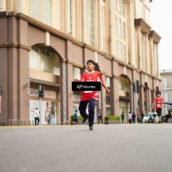 Runner Photo 8087222