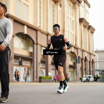 Runner Photo 8087229