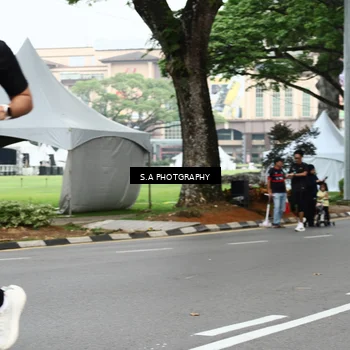 Runner Photo 8087238