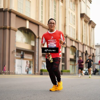 Runner Photo 8087249