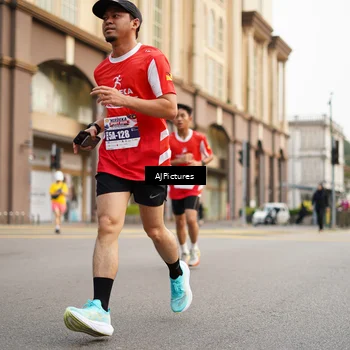 Runner Photo 8087252