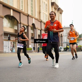 Runner Photo 8087276