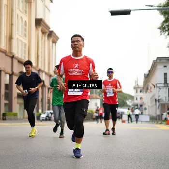 Runner Photo 8087282