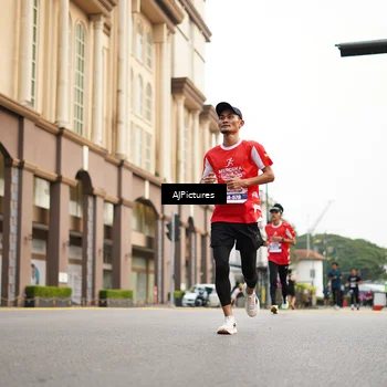 Runner Photo 8087304