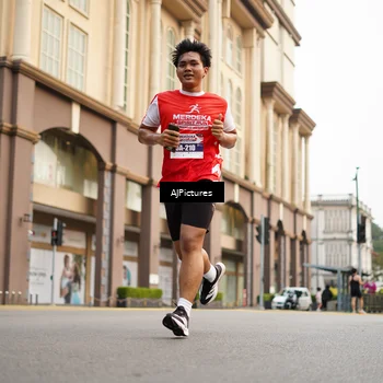 Runner Photo 8087308