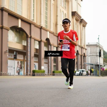 Runner Photo 8087309