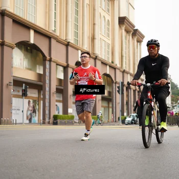 Runner Photo 8087319