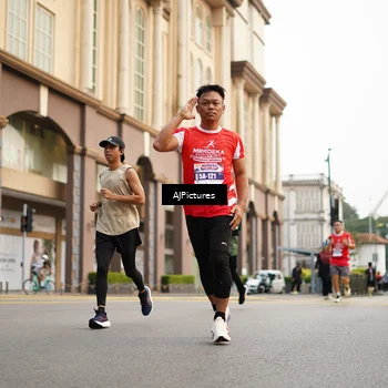 Runner Photo 8087320